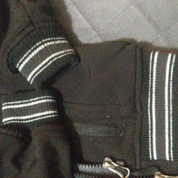 Reebok Boy's Softshell Active Jacket - Picture 6 of 7